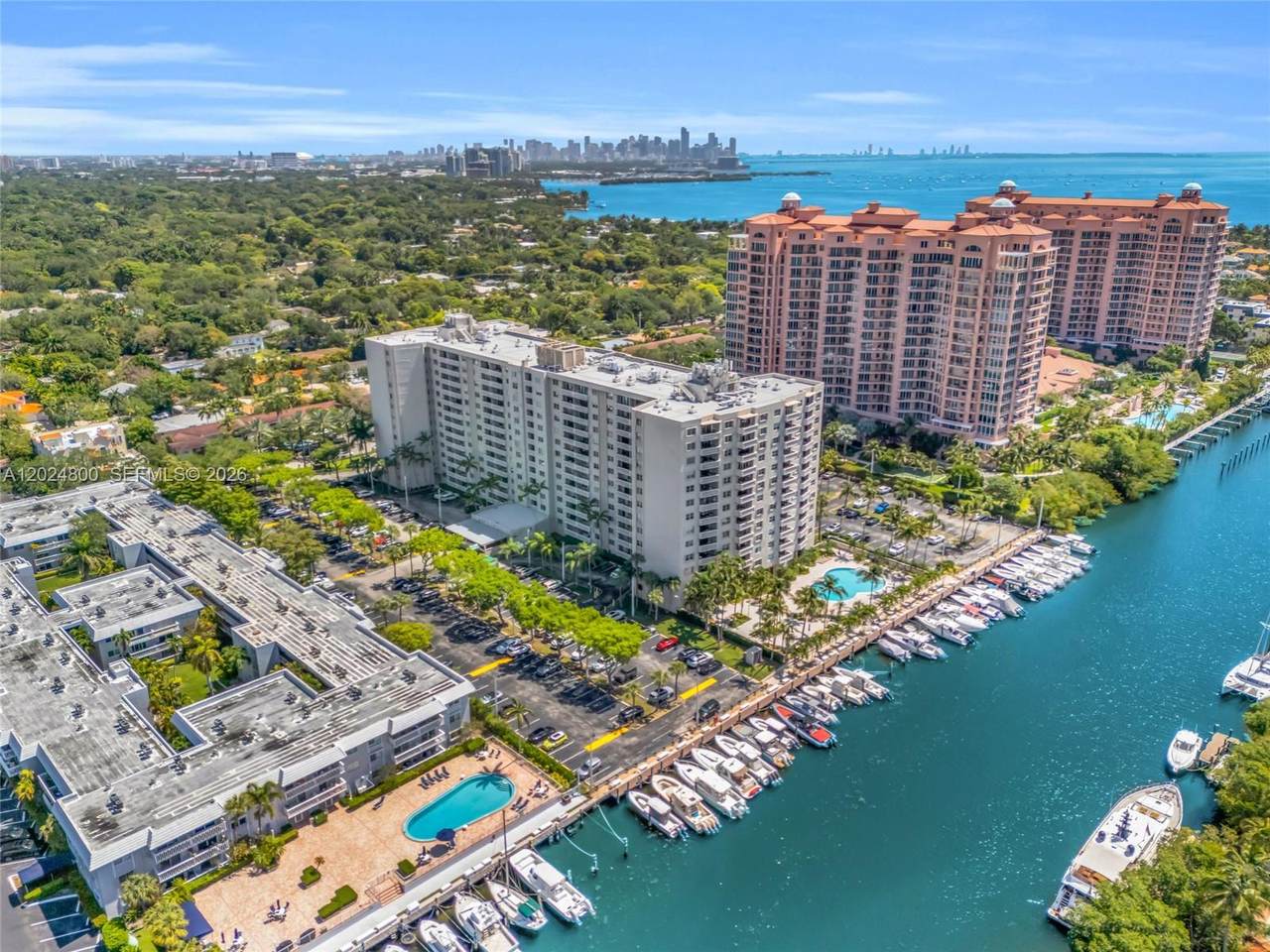 https://bt-photos.global.ssl.fastly.net/miami/1280_boomver_1_A12024800-2.jpg