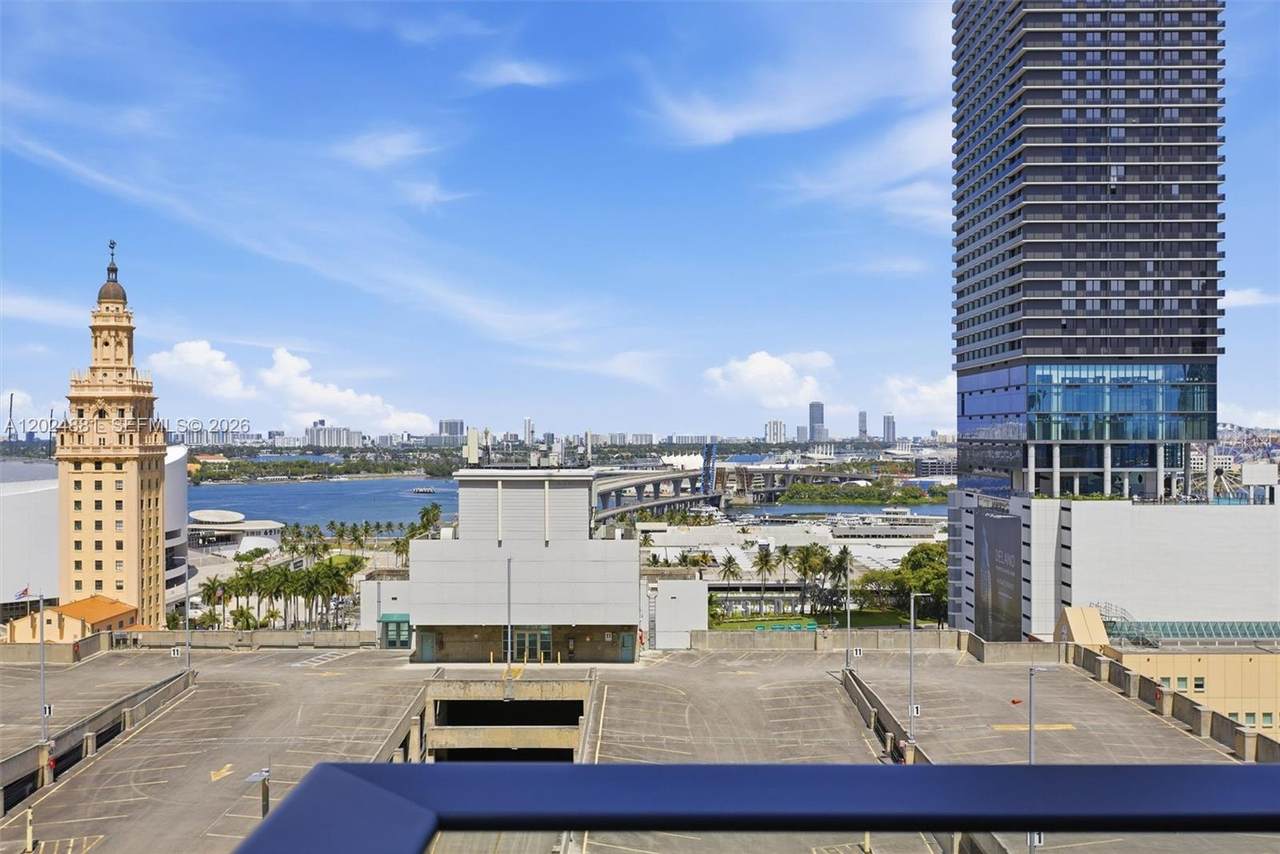 https://bt-photos.global.ssl.fastly.net/miami/1280_boomver_1_A12024881-2.jpg