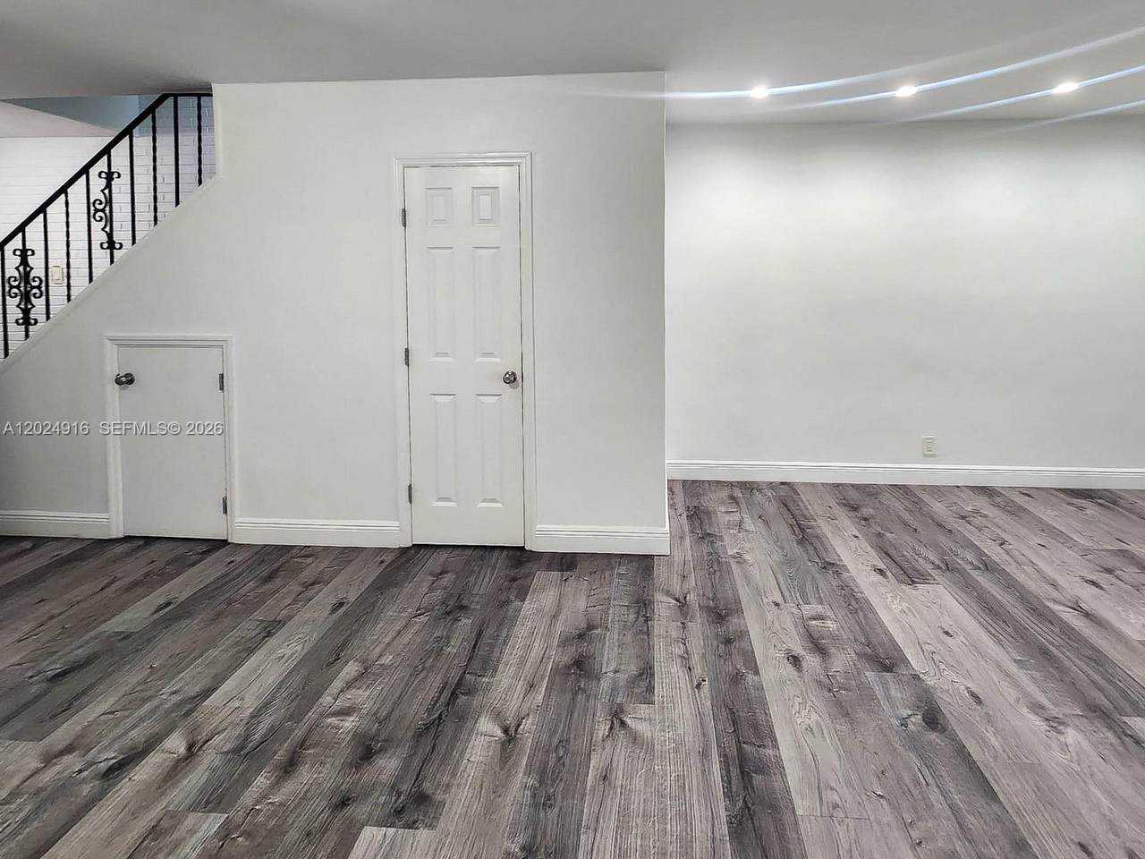 2460 Taylor St - Photo 1