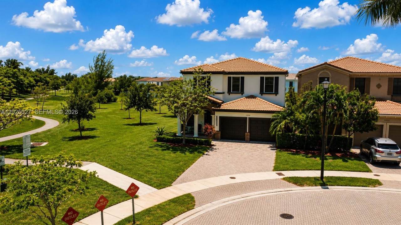 https://bt-photos.global.ssl.fastly.net/miami/1280_boomver_1_A12025027-2.jpg