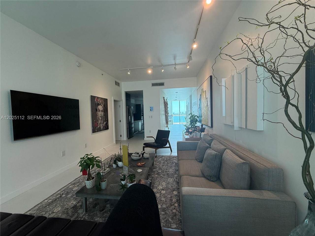 https://bt-photos.global.ssl.fastly.net/miami/1280_boomver_1_A12025112-2.jpg