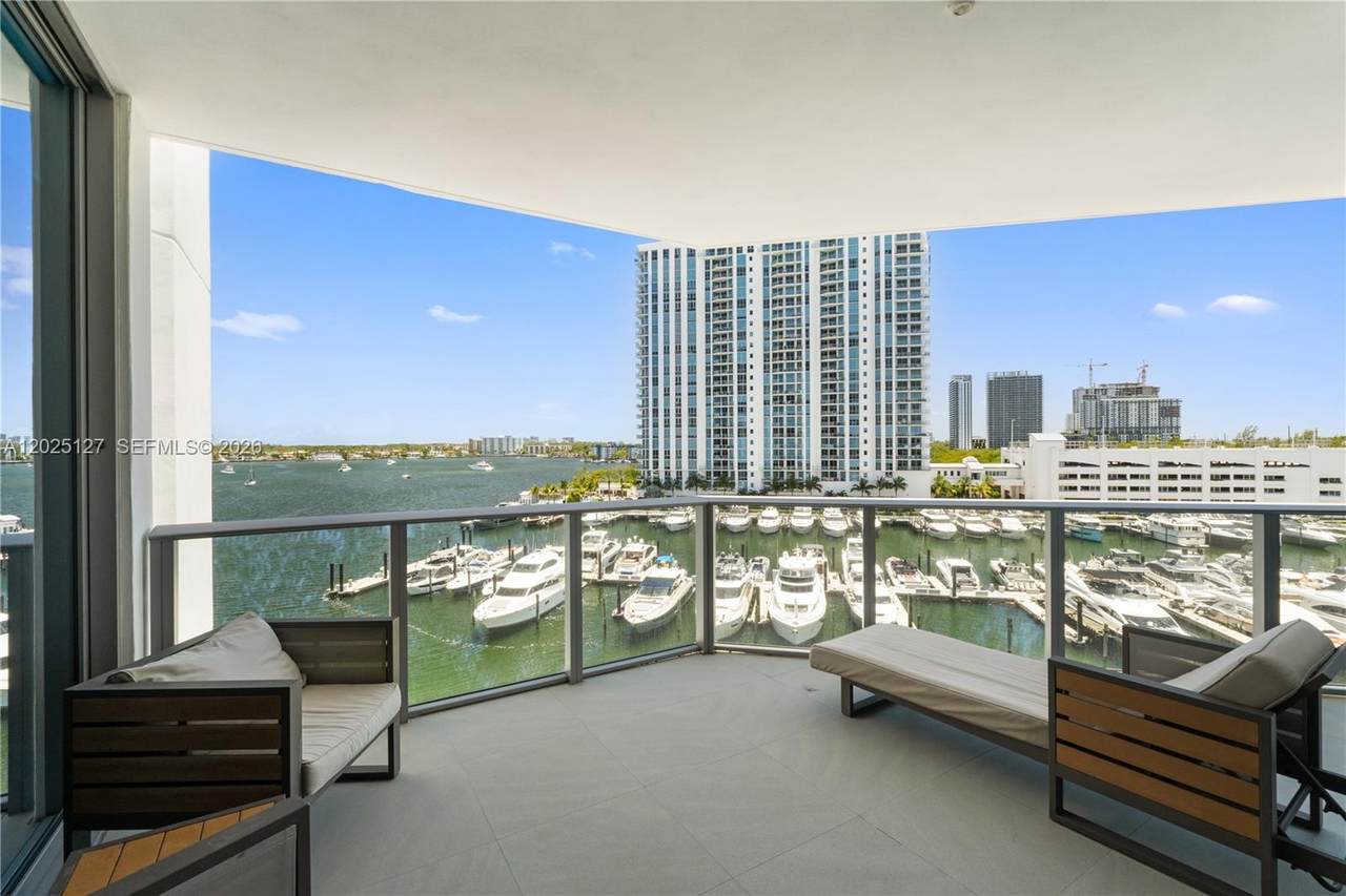 17301 Biscayne Blvd - Photo 1