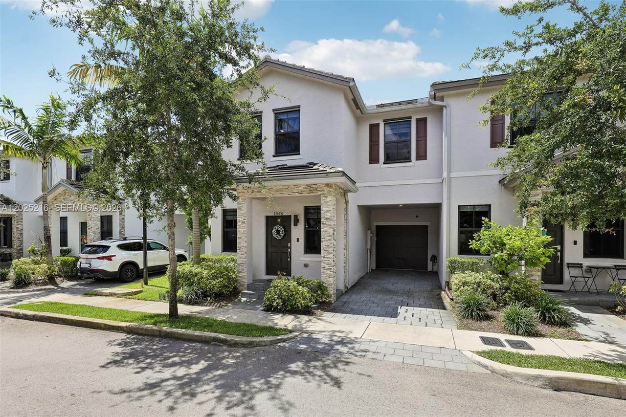 https://bt-photos.global.ssl.fastly.net/miami/1280_boomver_1_A12025216-2.jpg