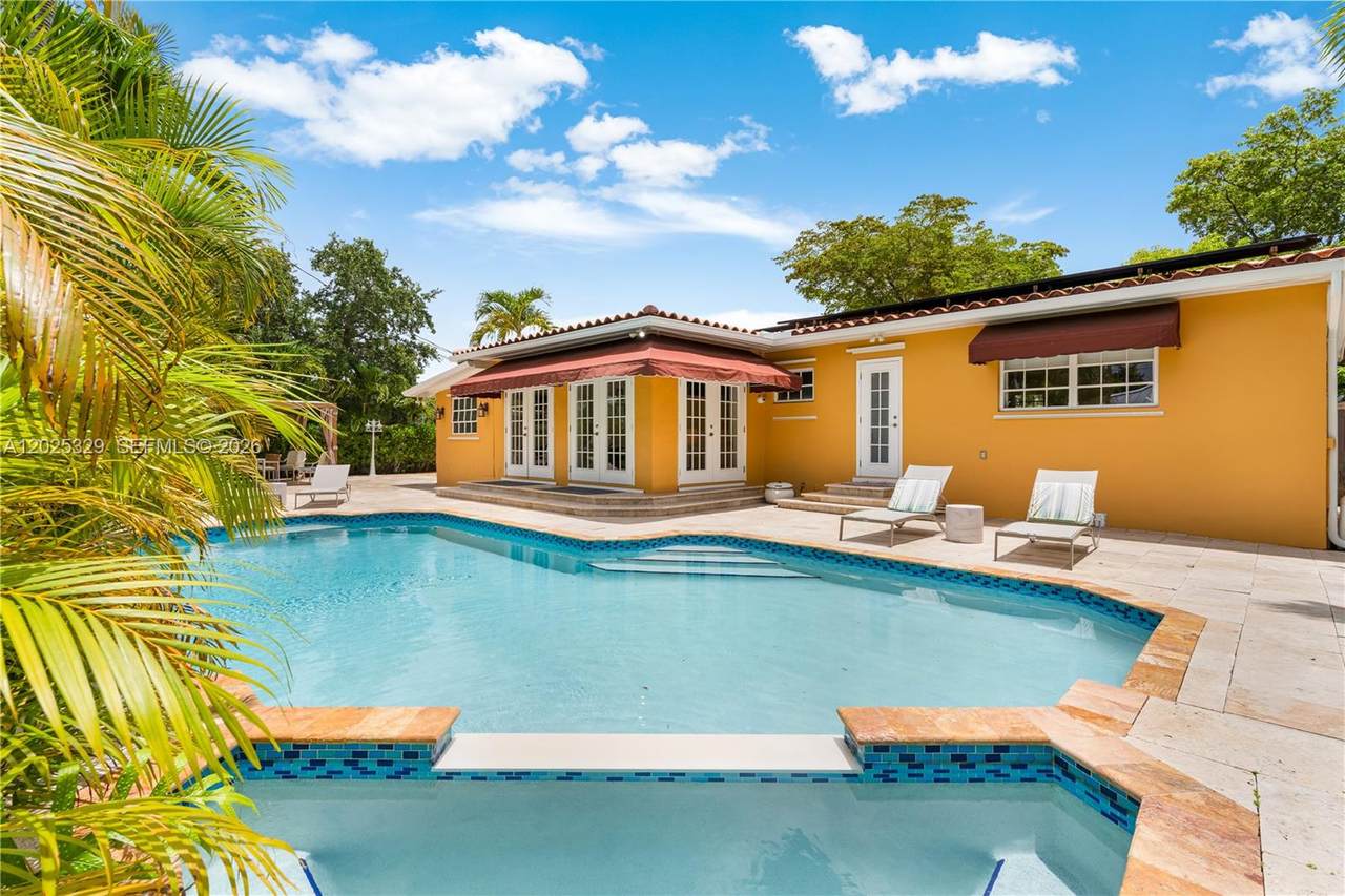 1380 Miami Springs Ave - Photo 1