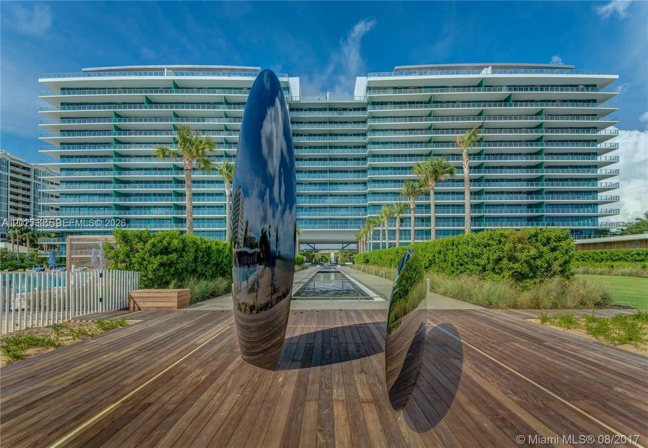 350 Ocean Dr - Photo 1