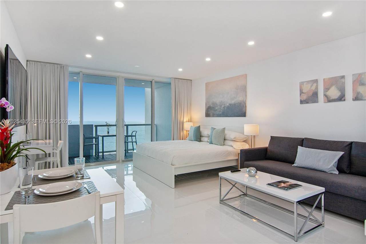 5445 Collins Av - Photo 1