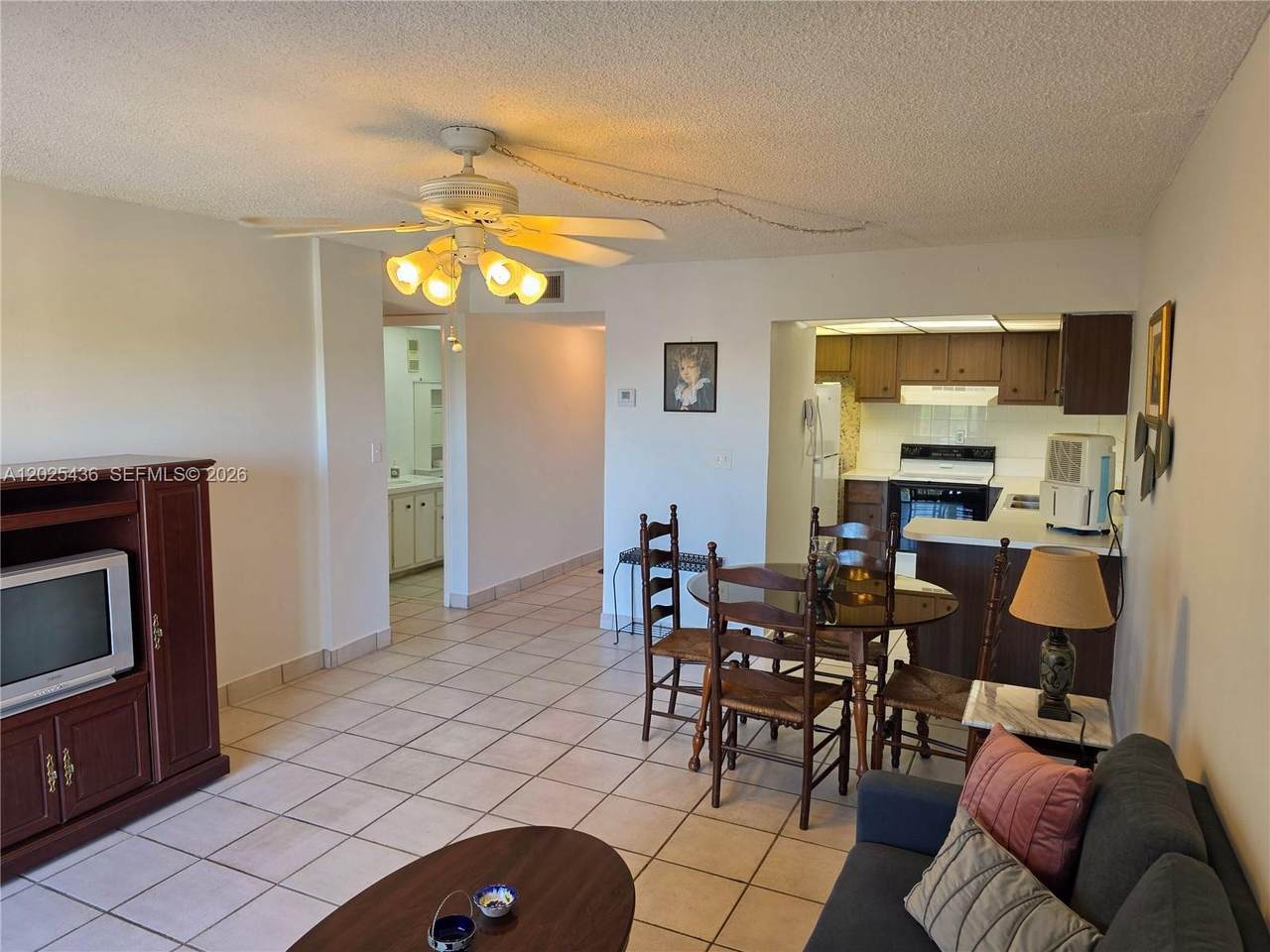 https://bt-photos.global.ssl.fastly.net/miami/1280_boomver_1_A12025436-2.jpg