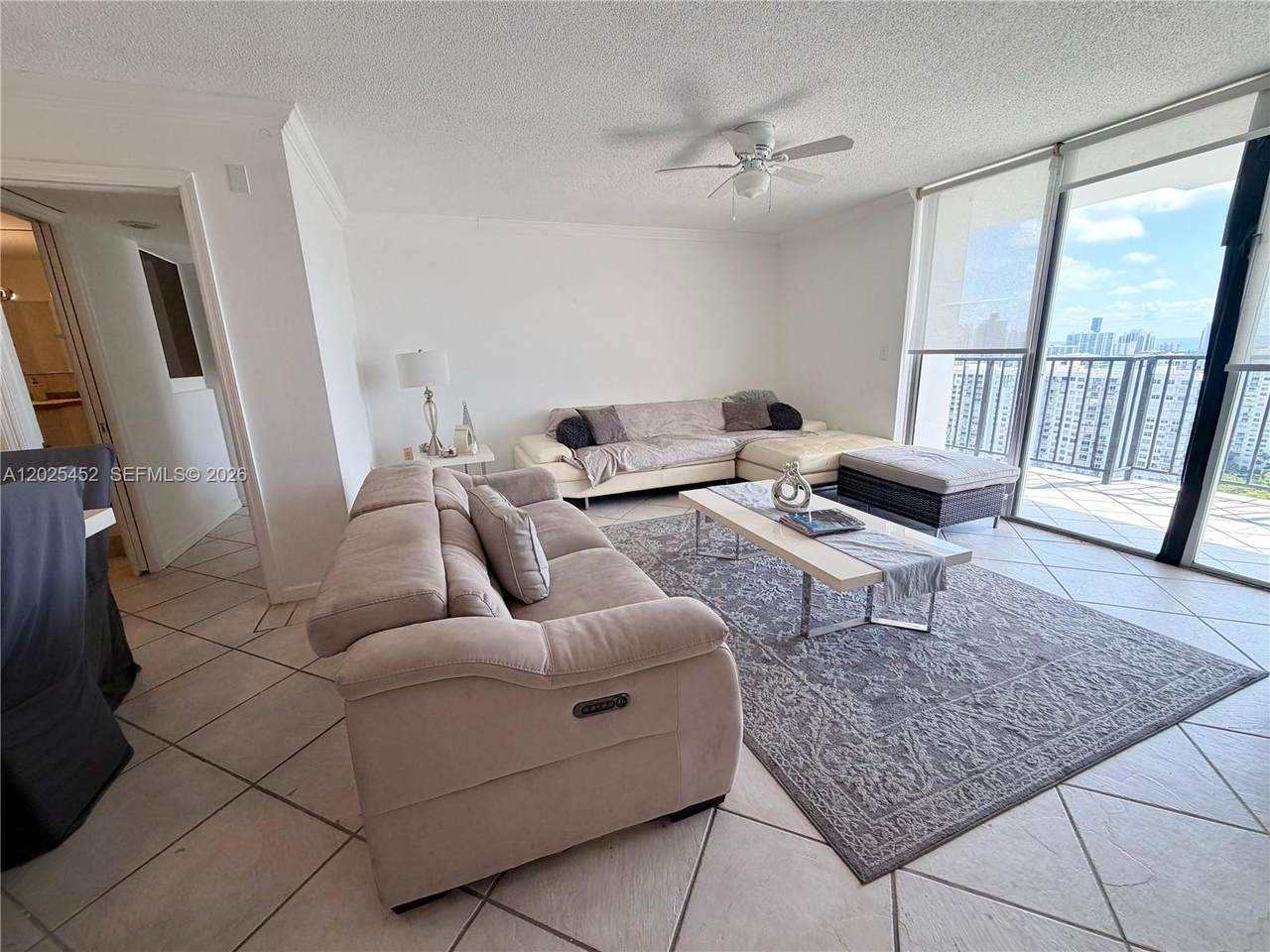 https://bt-photos.global.ssl.fastly.net/miami/1280_boomver_1_A12025452-2.jpg