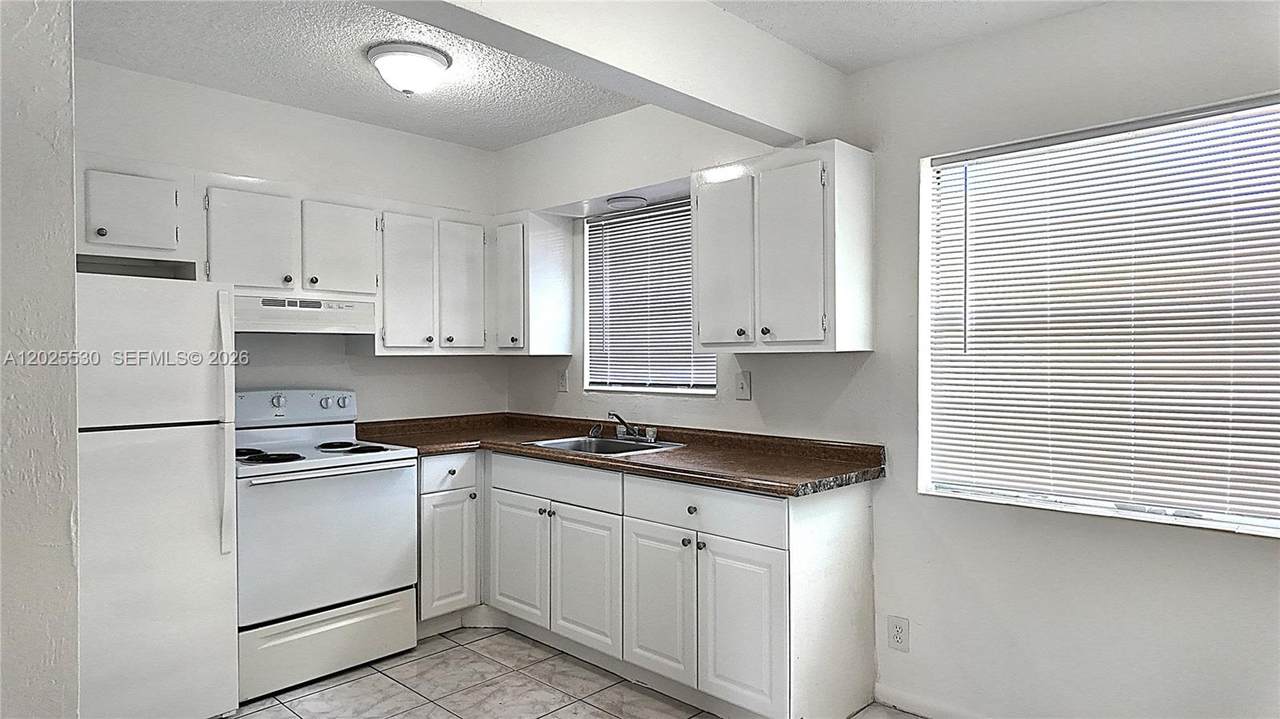 31 2nd Ave - Photo 1