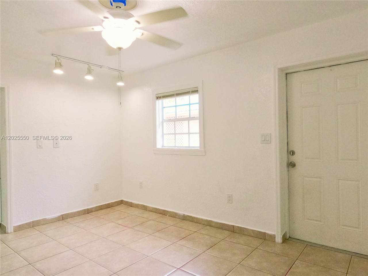 https://bt-photos.global.ssl.fastly.net/miami/1280_boomver_1_A12025550-2.jpg