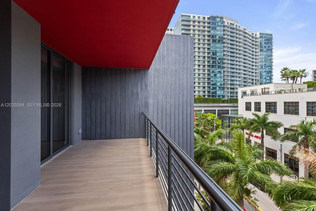 https://bt-photos.global.ssl.fastly.net/miami/1280_boomver_1_A12025594-2.jpg