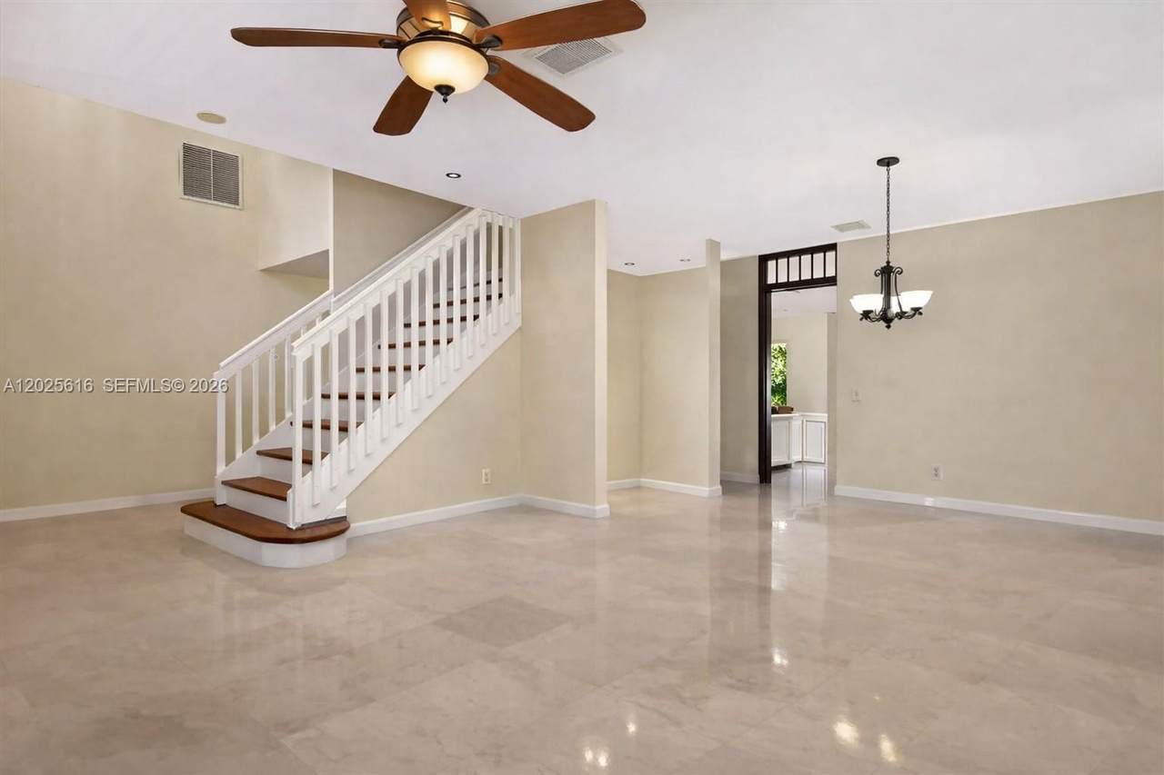 https://bt-photos.global.ssl.fastly.net/miami/1280_boomver_1_A12025616-2.jpg