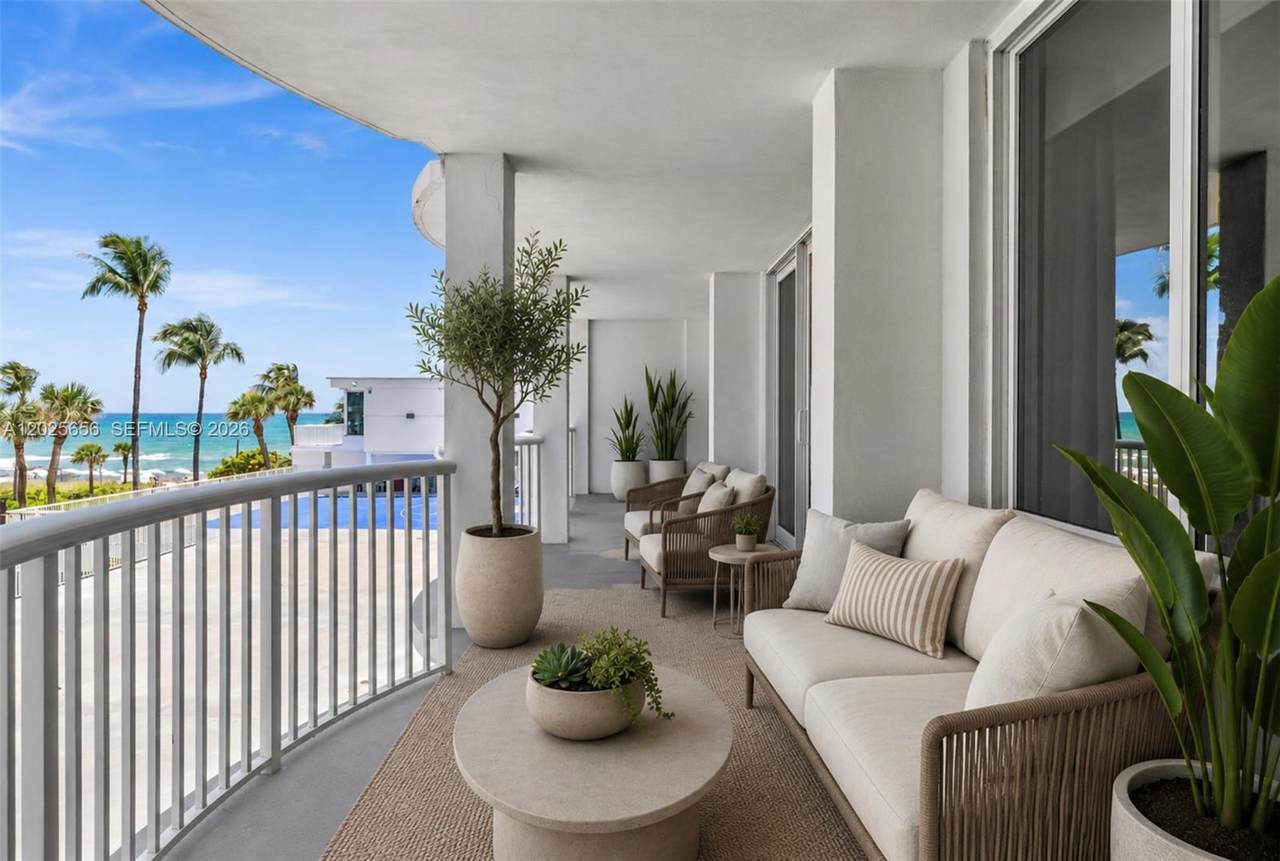 5401 Collins Ave - Photo 1