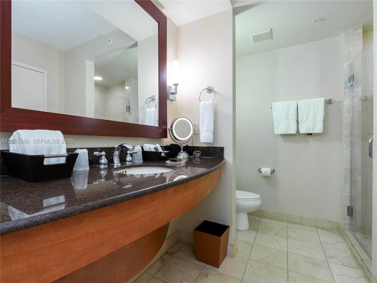 https://bt-photos.global.ssl.fastly.net/miami/1280_boomver_1_A12025666-2.jpg