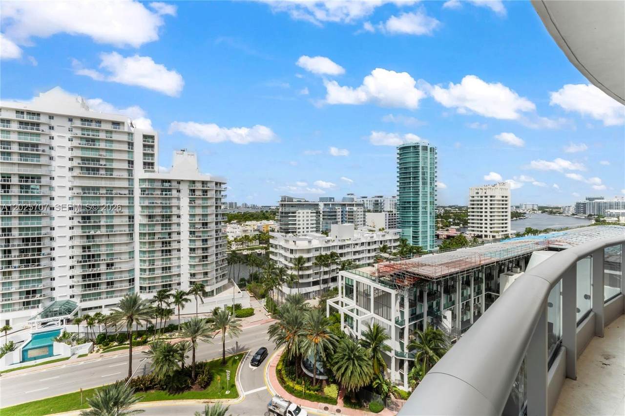 5959 Collins Ave - Photo 1