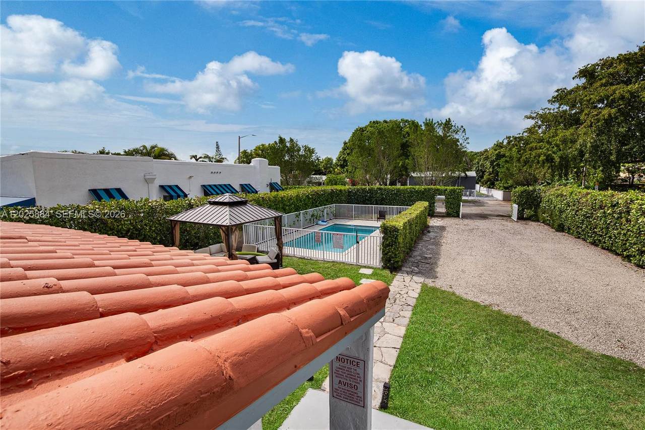 https://bt-photos.global.ssl.fastly.net/miami/1280_boomver_1_A12025884-2.jpg