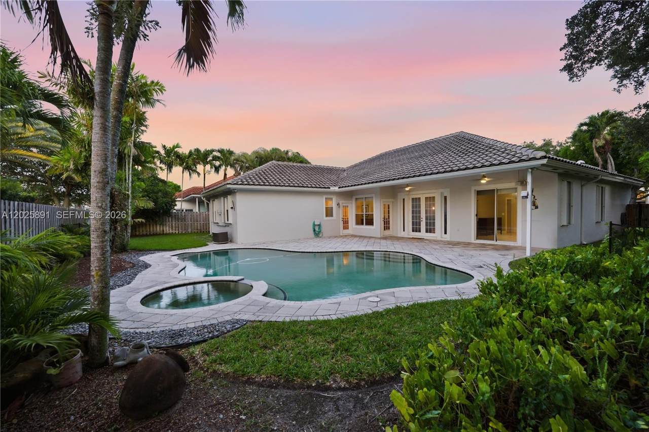 https://bt-photos.global.ssl.fastly.net/miami/1280_boomver_1_A12025891-2.jpg