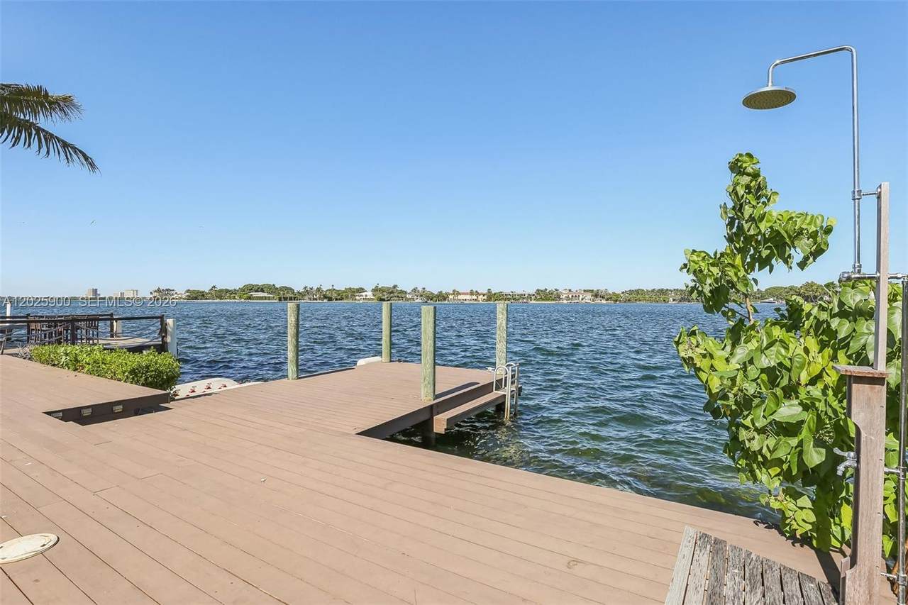 https://bt-photos.global.ssl.fastly.net/miami/1280_boomver_1_A12025900-2.jpg