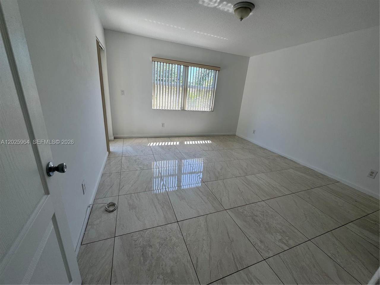 https://bt-photos.global.ssl.fastly.net/miami/orig_boomver_1_A12025964-2.jpg
