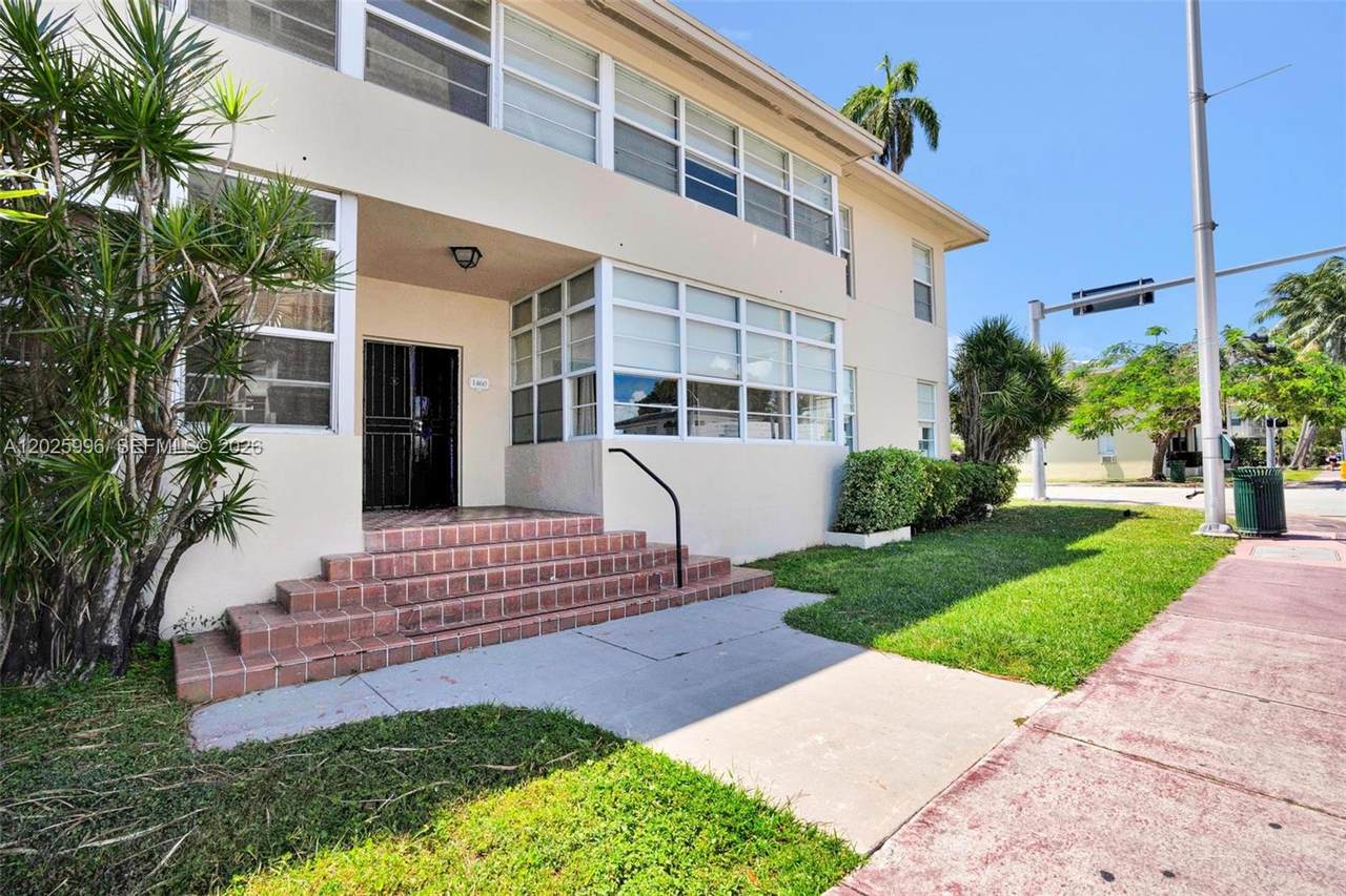 1460 West Ave - Photo 1