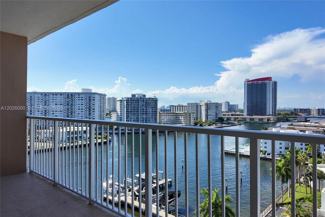 https://bt-photos.global.ssl.fastly.net/miami/1280_boomver_1_A12026000-2.jpg