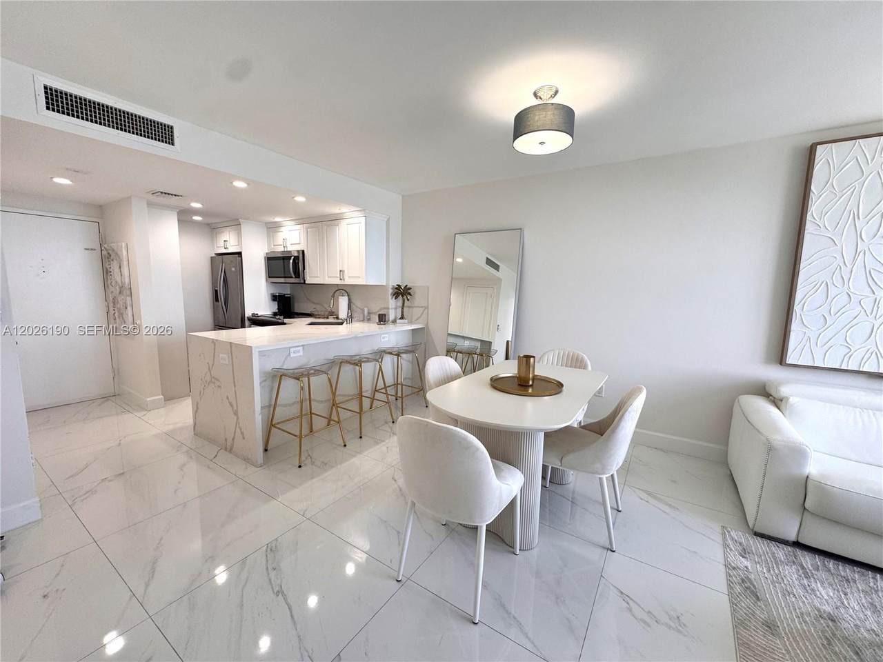 2899 Collins Ave - Photo 1