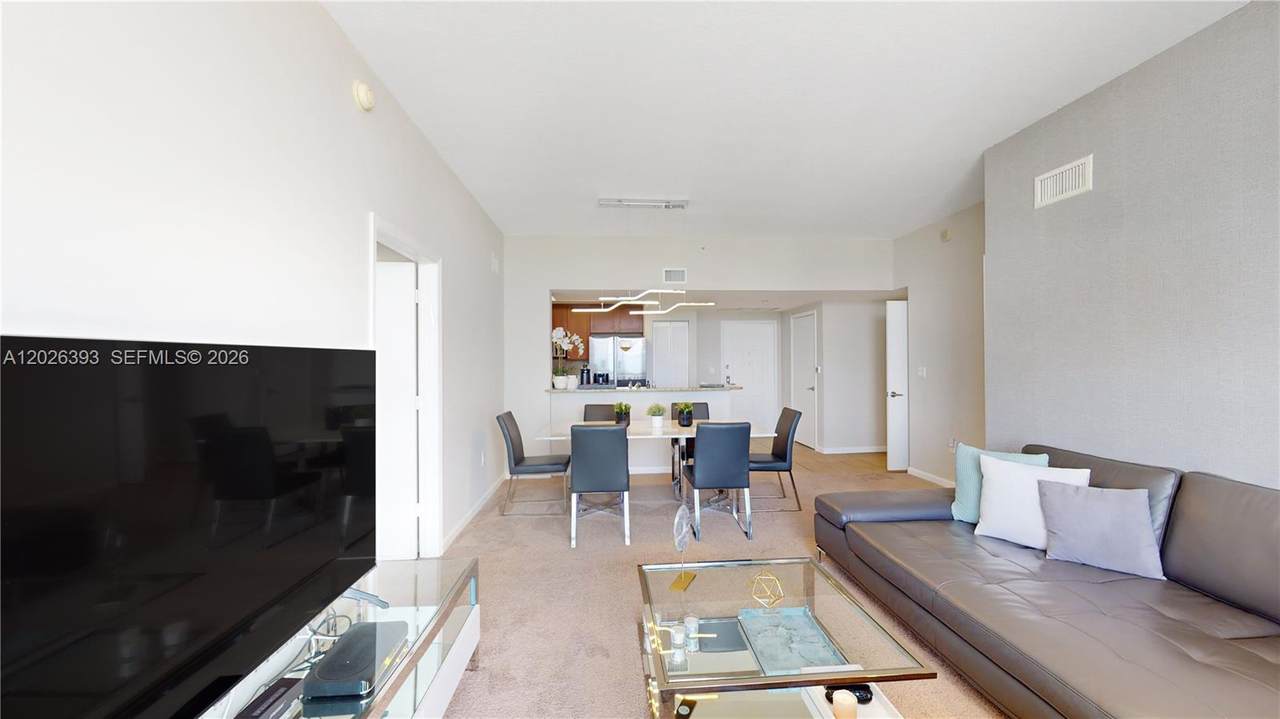 19501 Country Club Dr - Photo 1