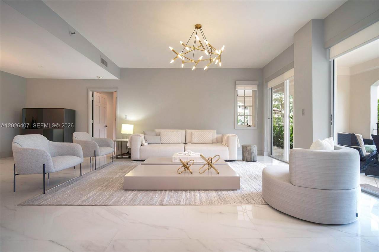 19211 Fisher Island Dr - Photo 1