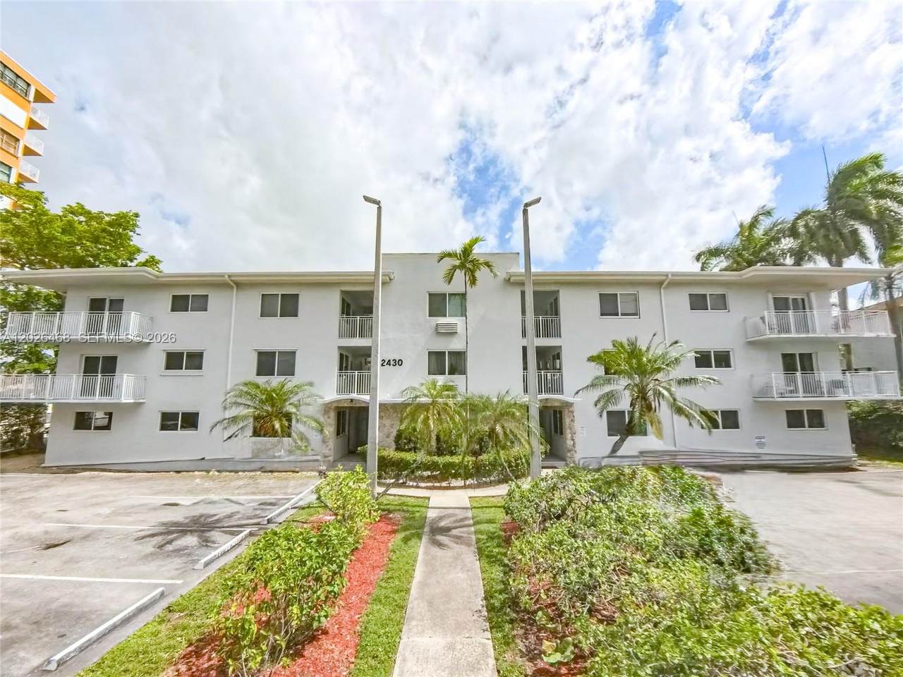 https://bt-photos.global.ssl.fastly.net/miami/1280_boomver_1_A12026468-2.jpg