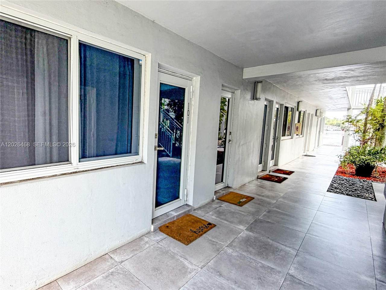 https://bt-photos.global.ssl.fastly.net/miami/1280_boomver_1_A12026468-2.jpg