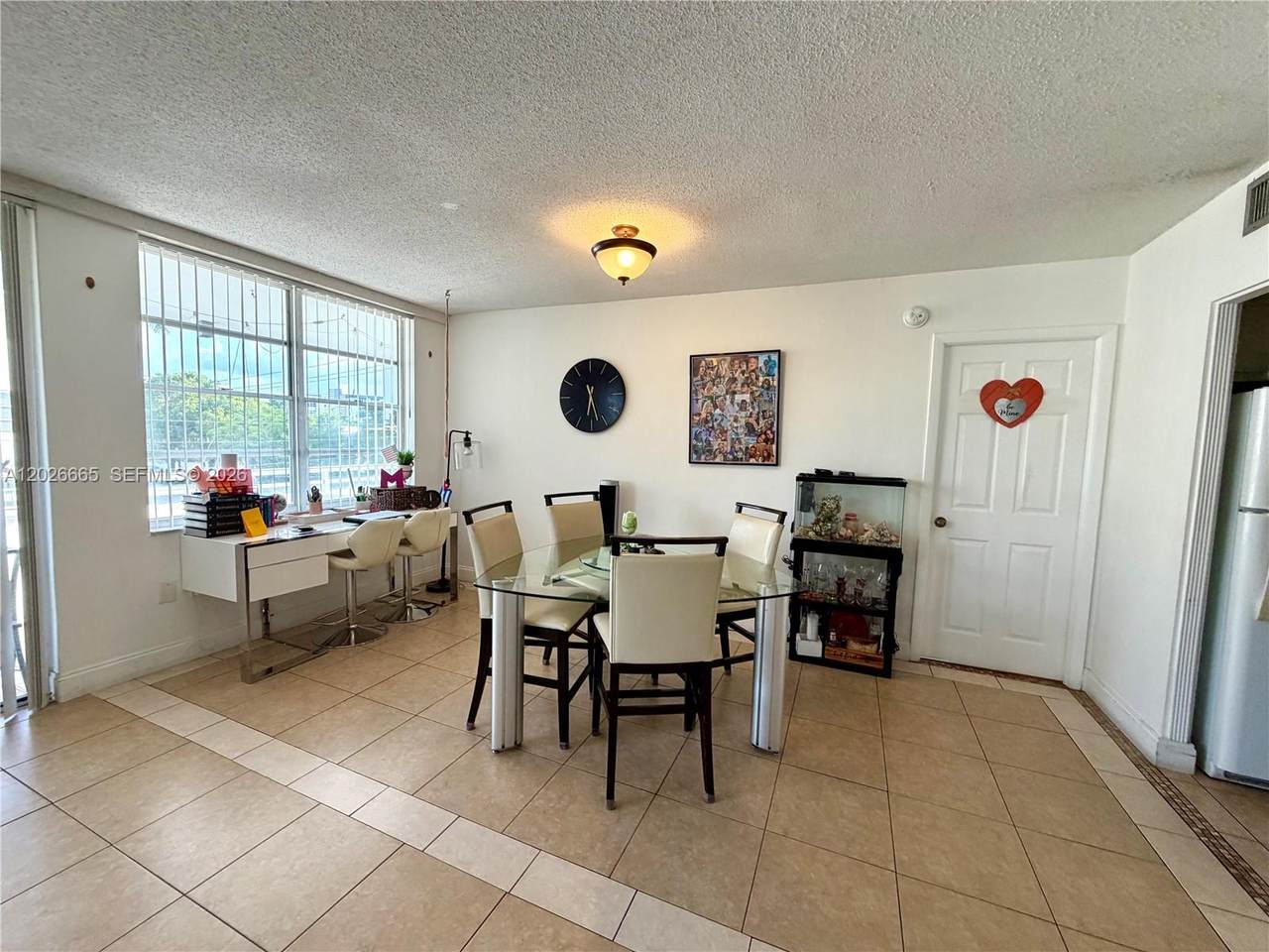 https://bt-photos.global.ssl.fastly.net/miami/1280_boomver_1_A12026665-2.jpg