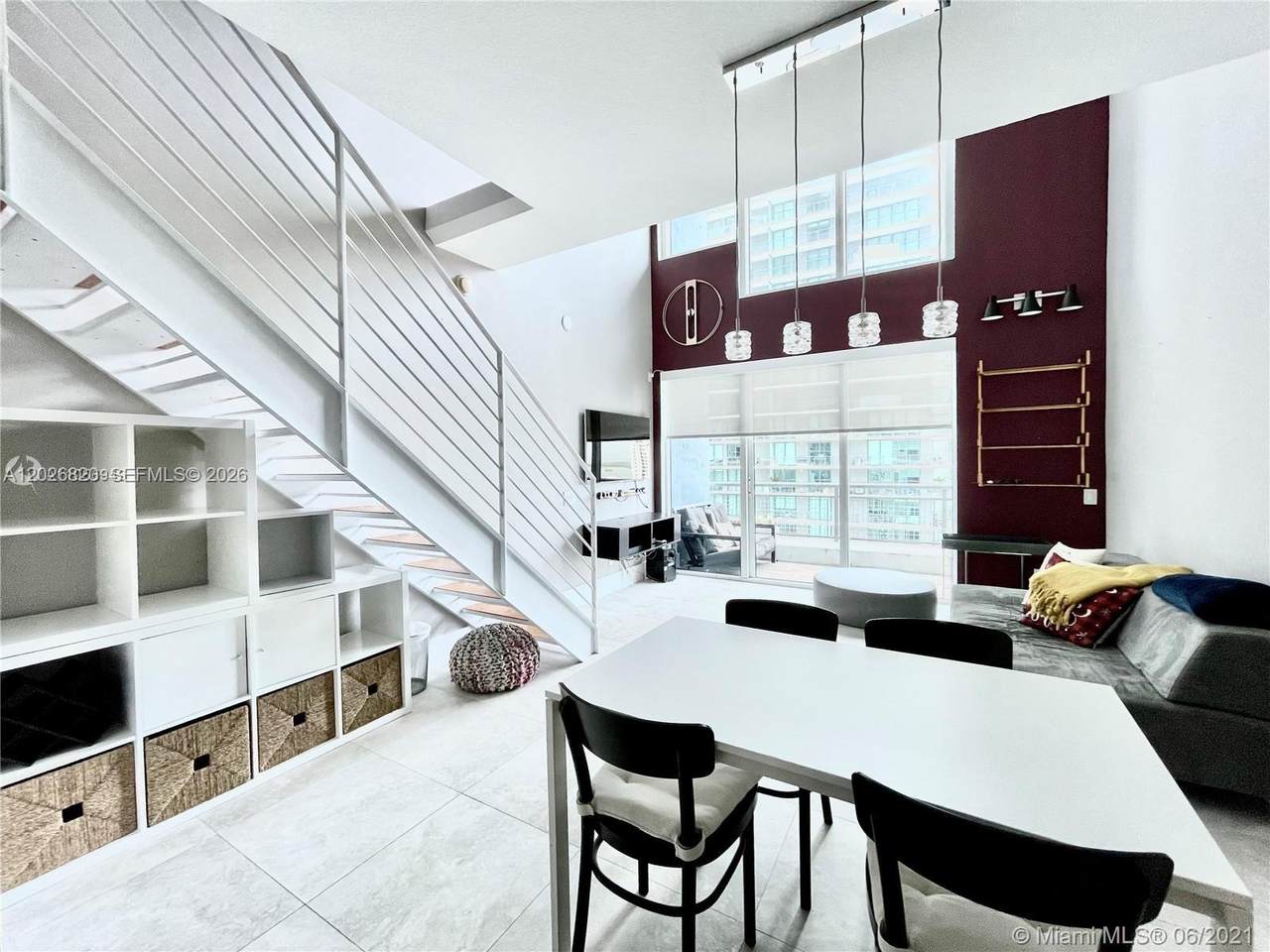 60 13th St - Photo 1
