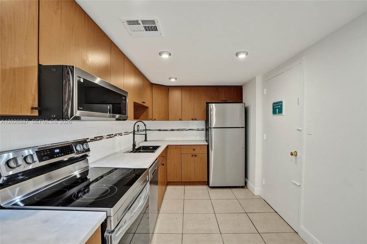 1800 Sans Souci Blvd - Photo 1