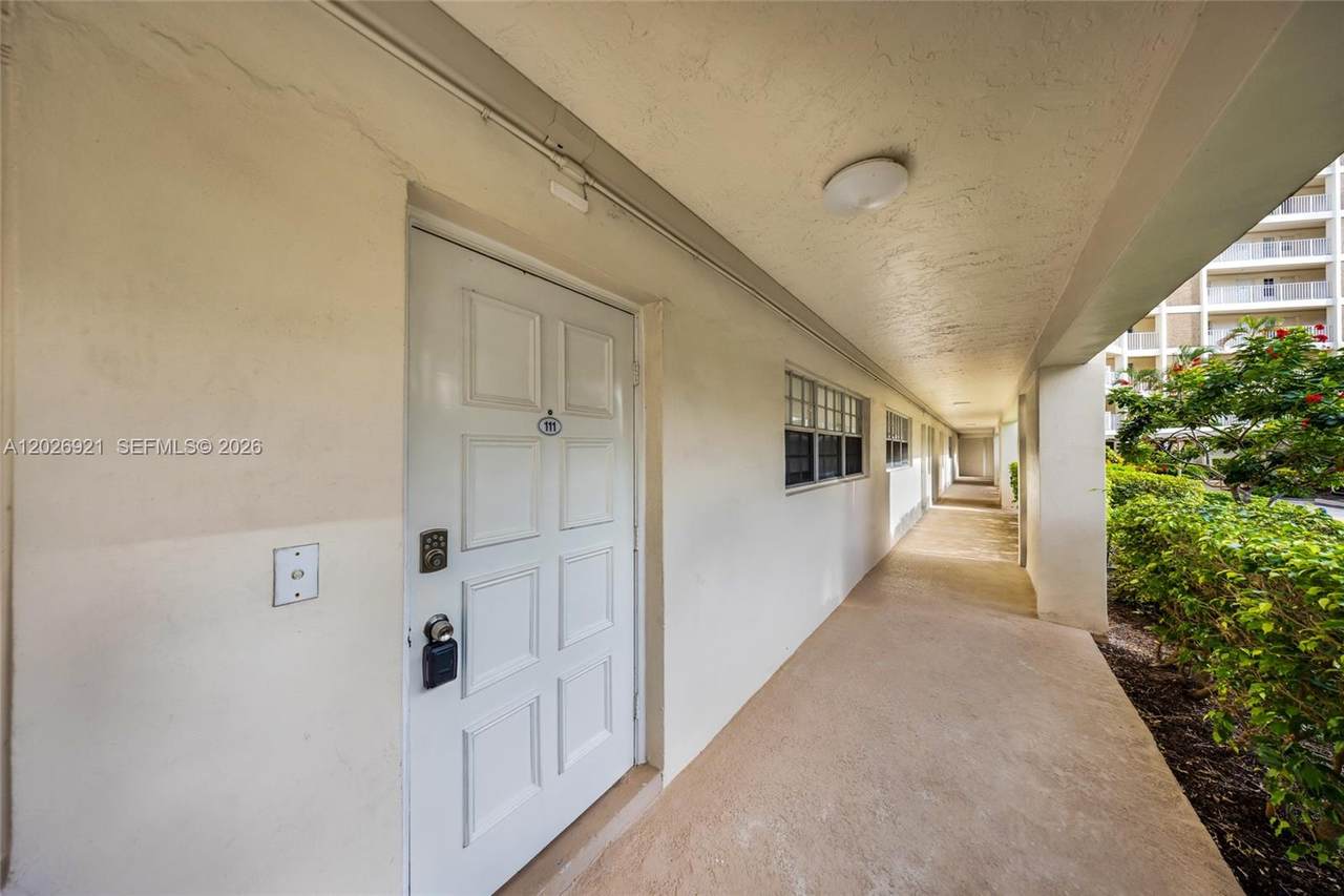 https://bt-photos.global.ssl.fastly.net/miami/1280_boomver_1_A12026921-2.jpg