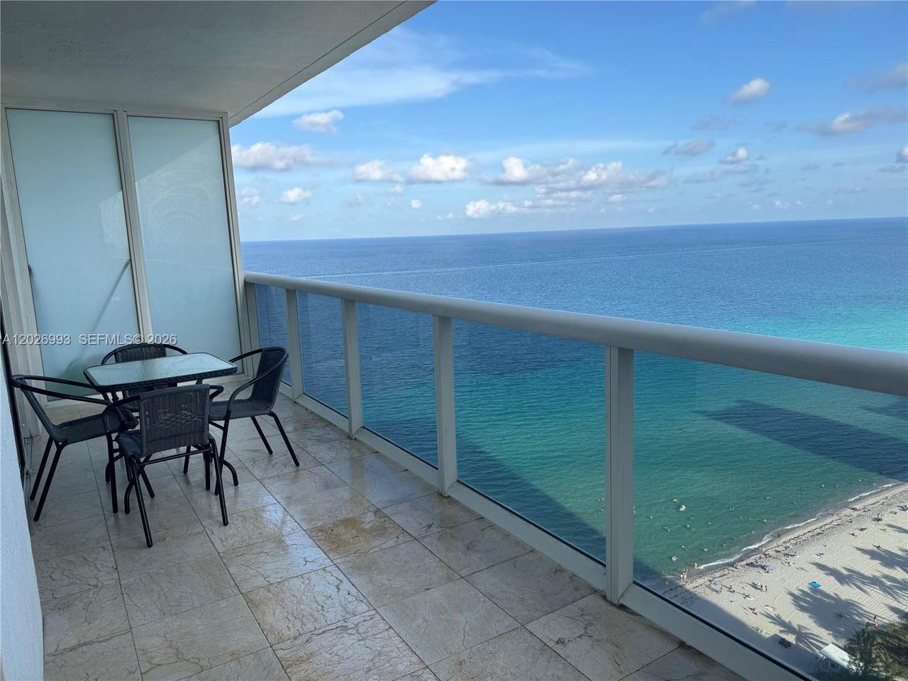 https://bt-photos.global.ssl.fastly.net/miami/1280_boomver_1_A12026993-2.jpg