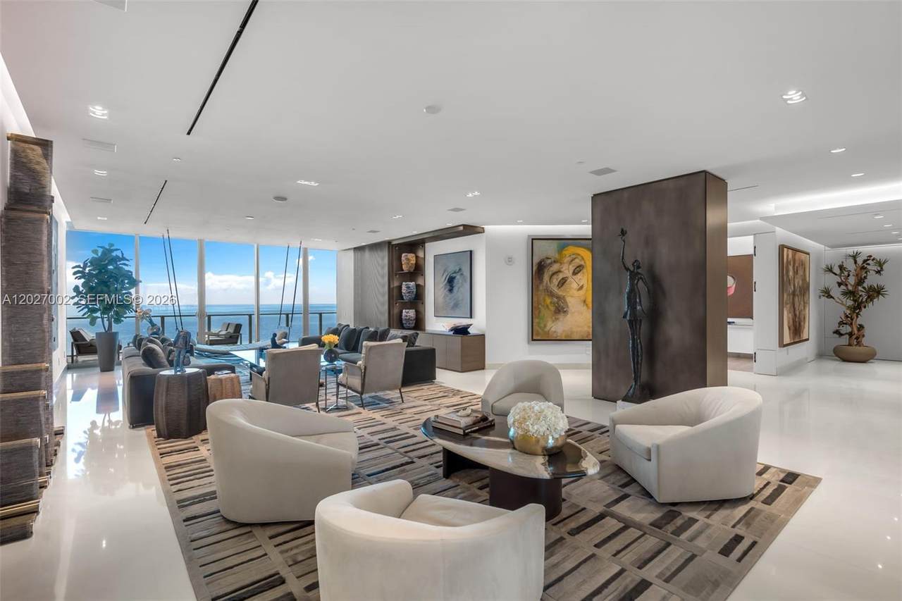 350 Ocean Dr - Photo 1