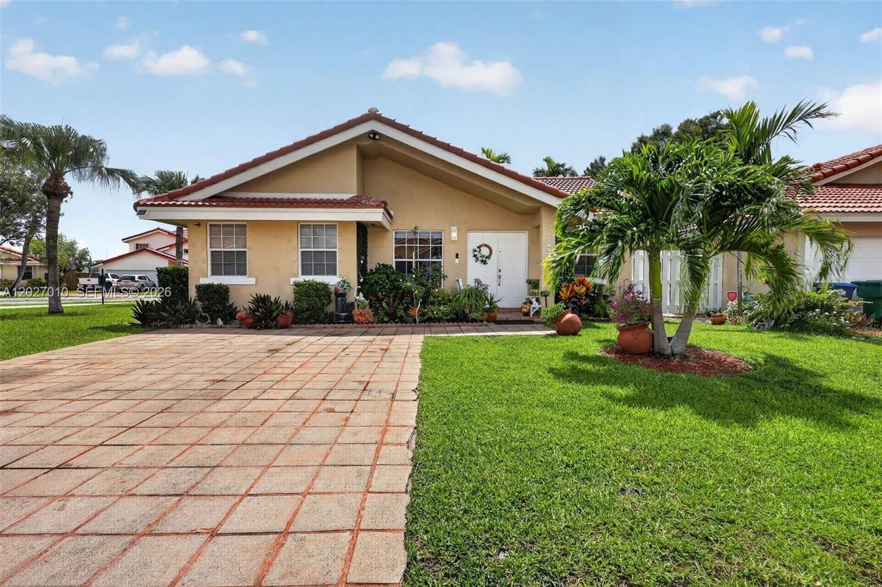 https://bt-photos.global.ssl.fastly.net/miami/1280_boomver_1_A12027010-2.jpg