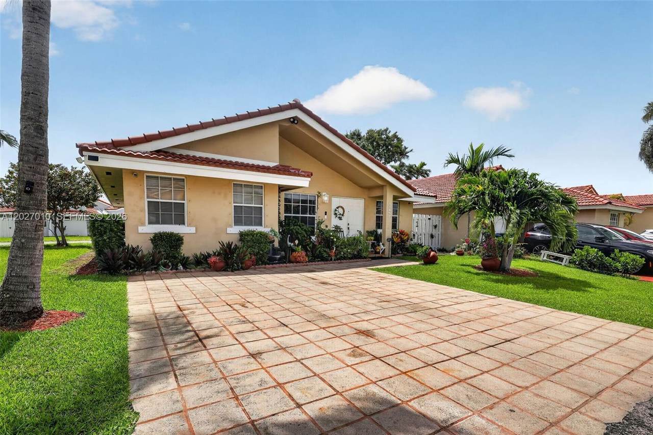 https://bt-photos.global.ssl.fastly.net/miami/1280_boomver_1_A12027010-2.jpg