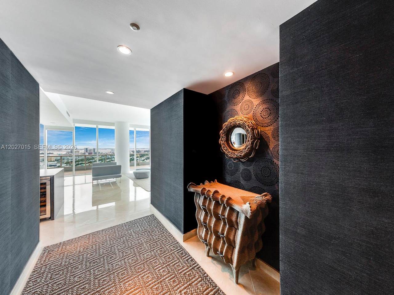100 Pointe Dr - Photo 1