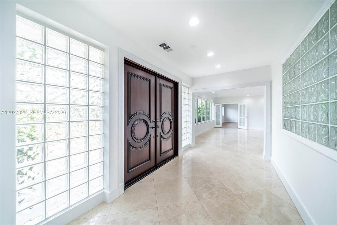https://bt-photos.global.ssl.fastly.net/miami/1280_boomver_1_A12027023-2.jpg