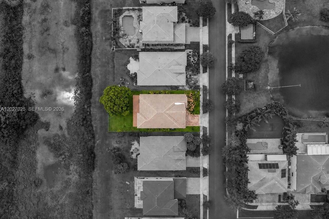 1453 167th Ave - Photo 1