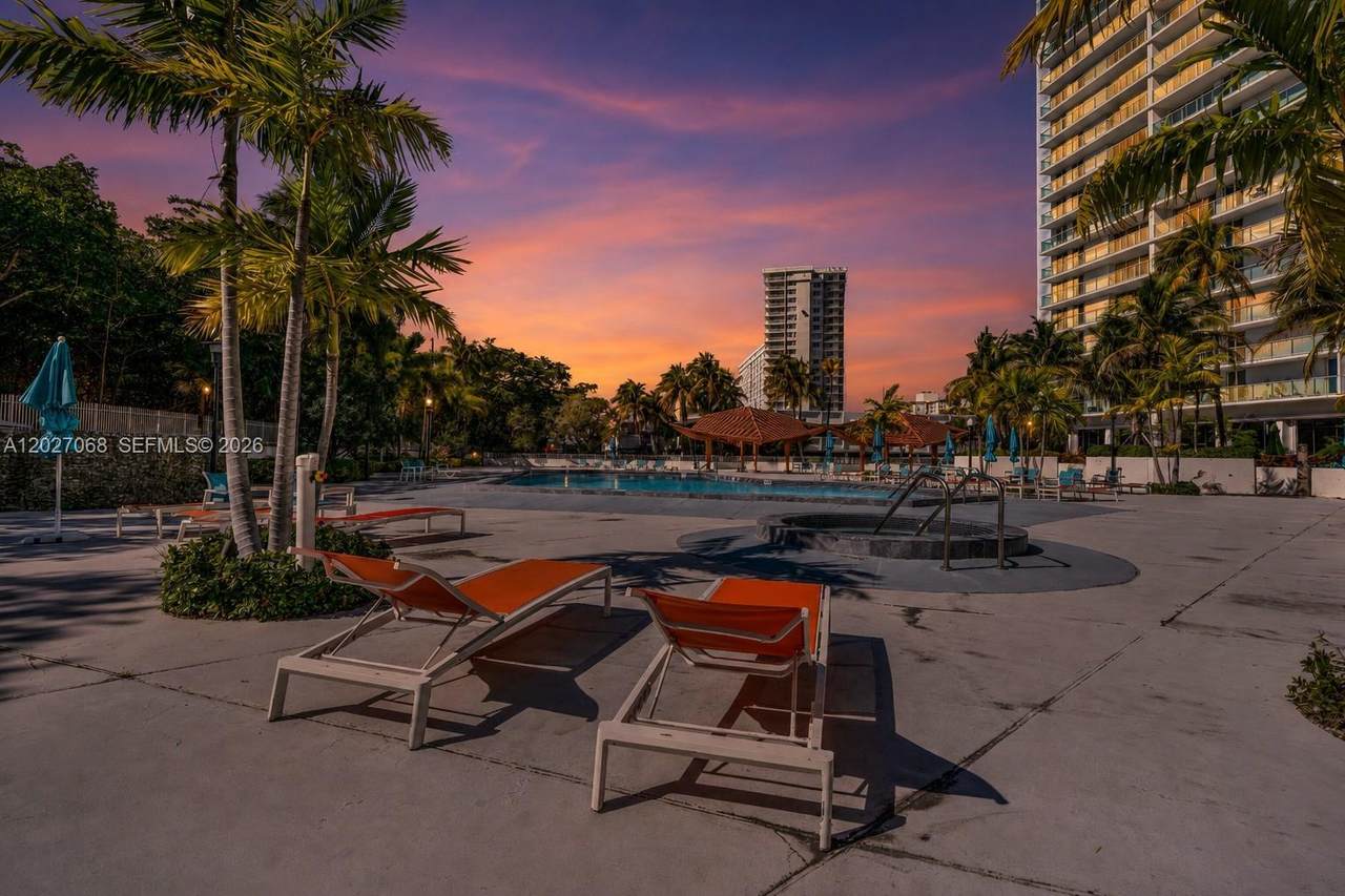 https://bt-photos.global.ssl.fastly.net/miami/1280_boomver_1_A12027068-2.jpg