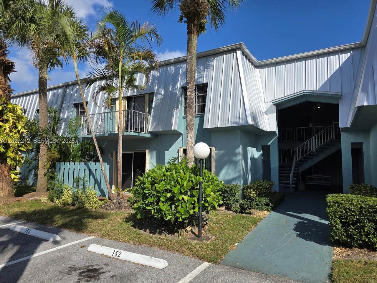 950 Kanner Hwy - Photo 1
