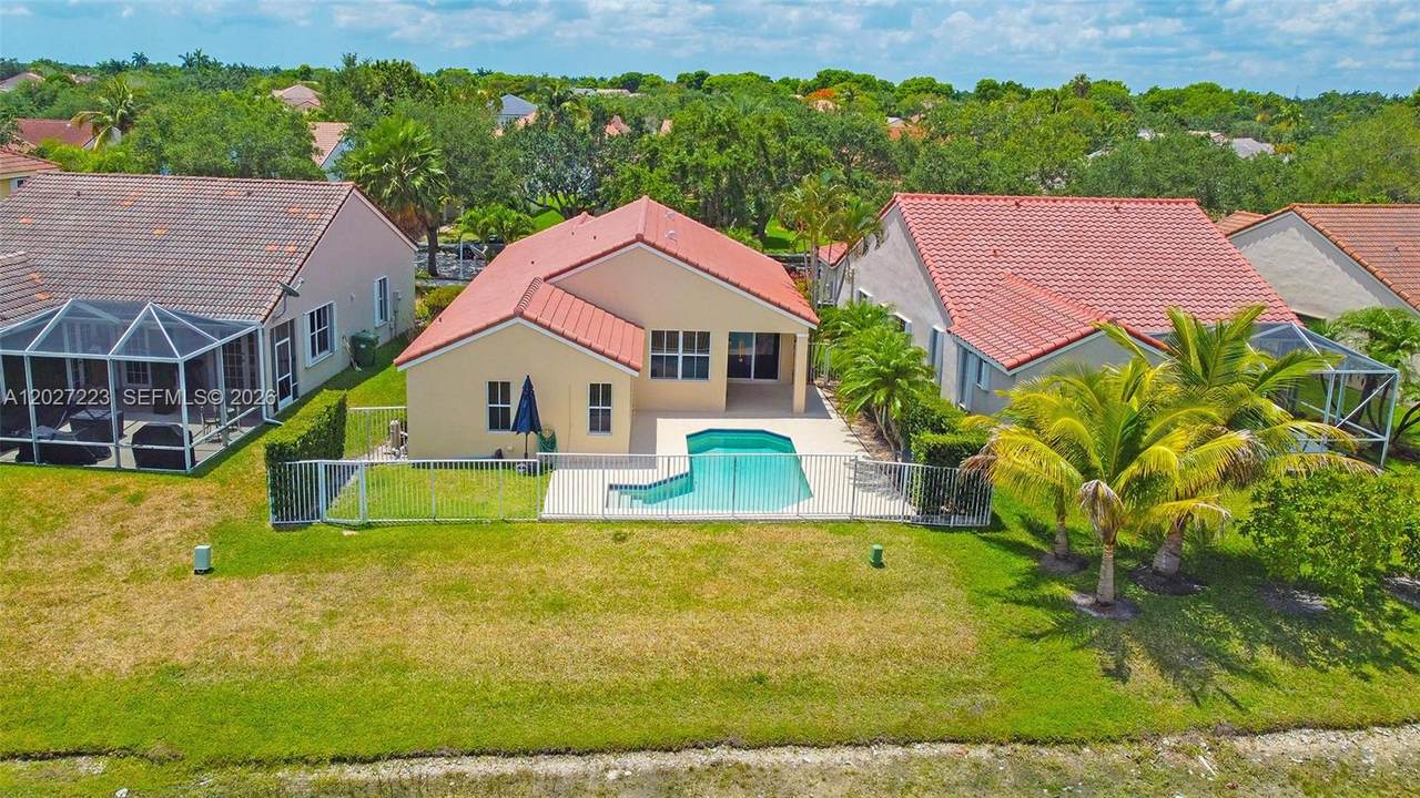 873 Sand Creek Cir - Photo 1