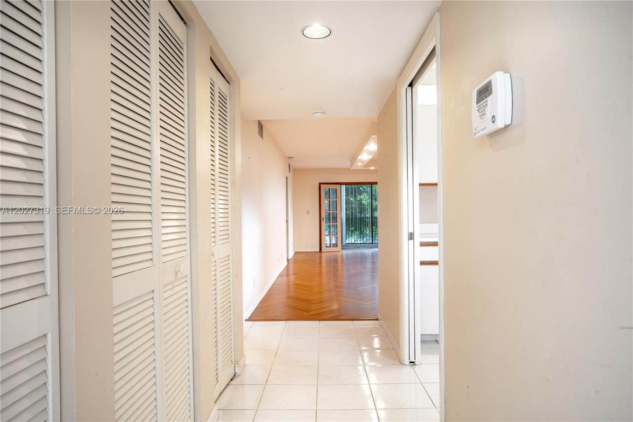 https://bt-photos.global.ssl.fastly.net/miami/1280_boomver_1_A12027319-2.jpg