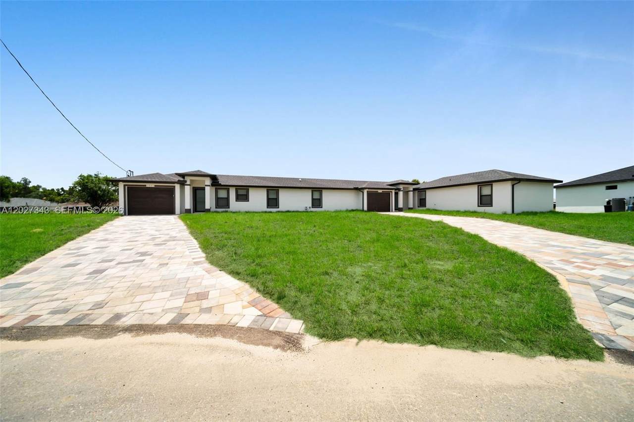 4987 Fairway Ct - Photo 1