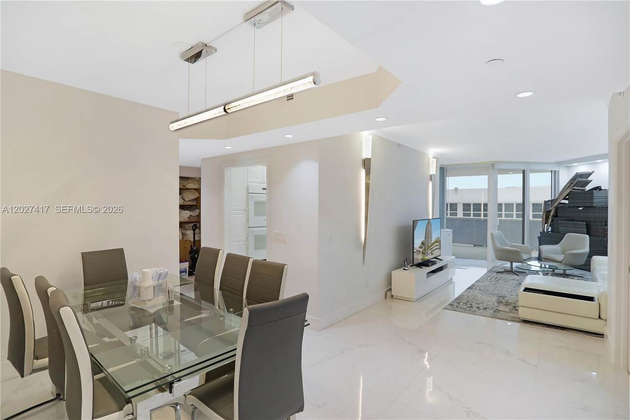 4775 Collins Av - Photo 1