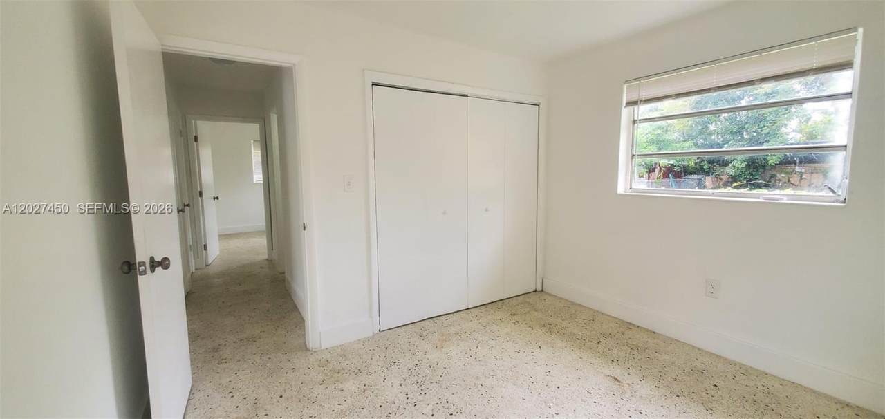 1032 10th St - Photo 1