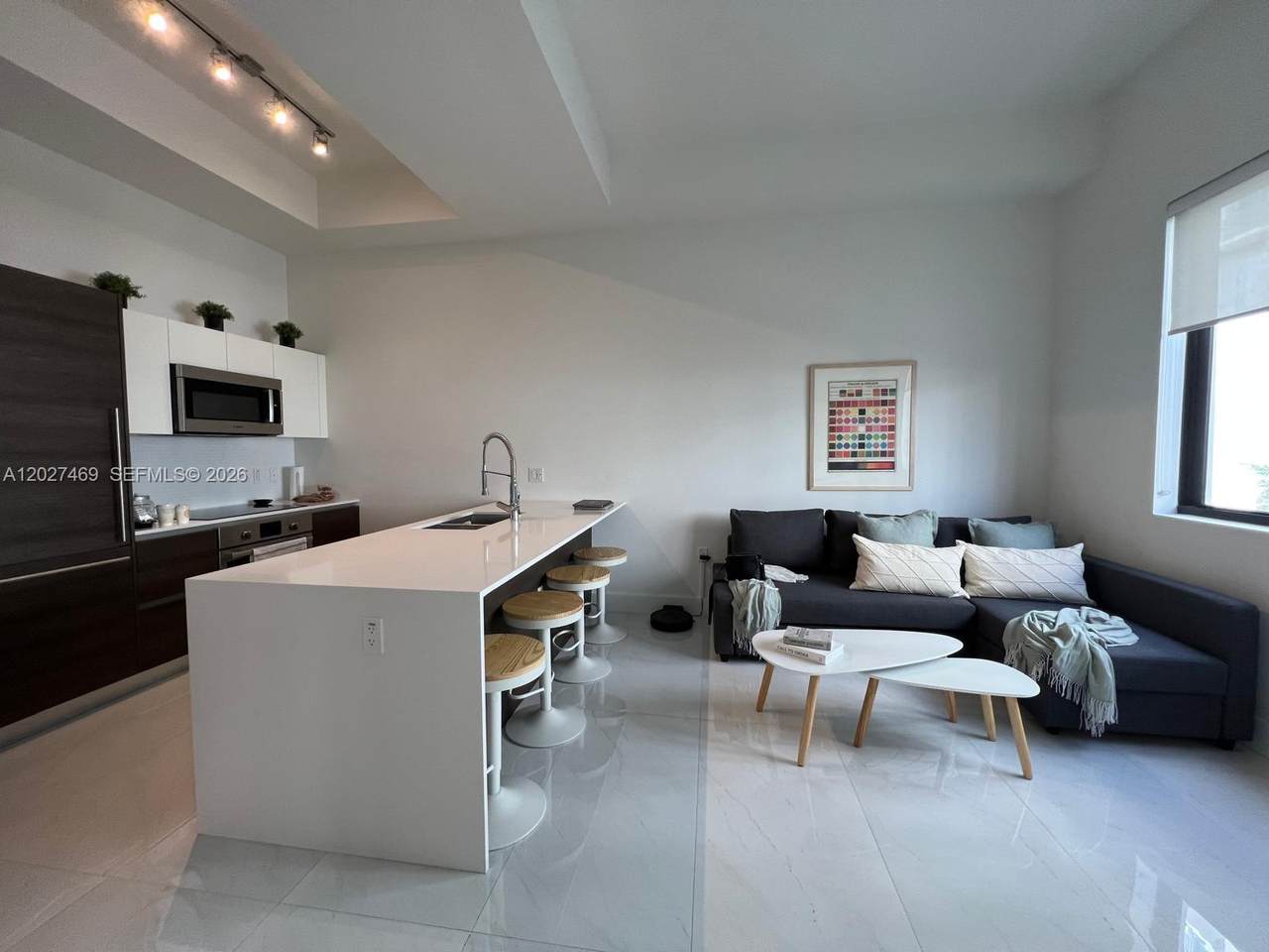 301 Altara Ave - Photo 1