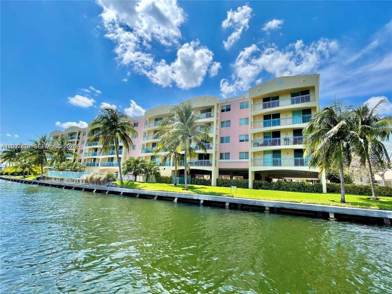 https://bt-photos.global.ssl.fastly.net/miami/1280_boomver_1_A12027478-2.jpg
